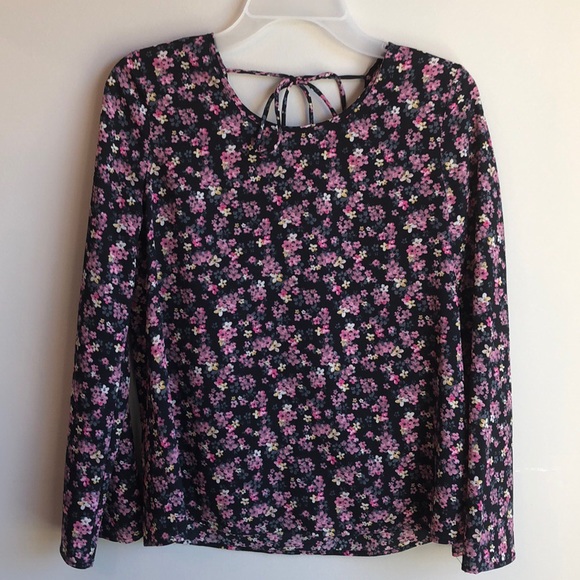 Victoria Secret floral long sleeve top - Picture 1 of 4